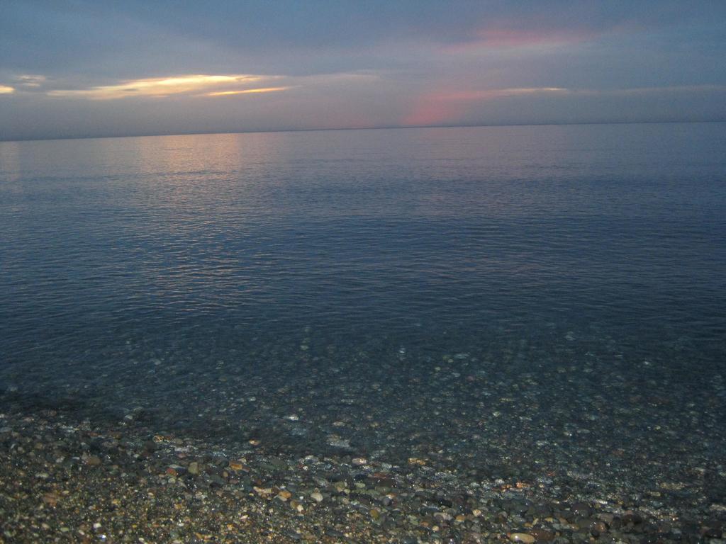 Smak Hotel Kobuleti Bagian luar foto