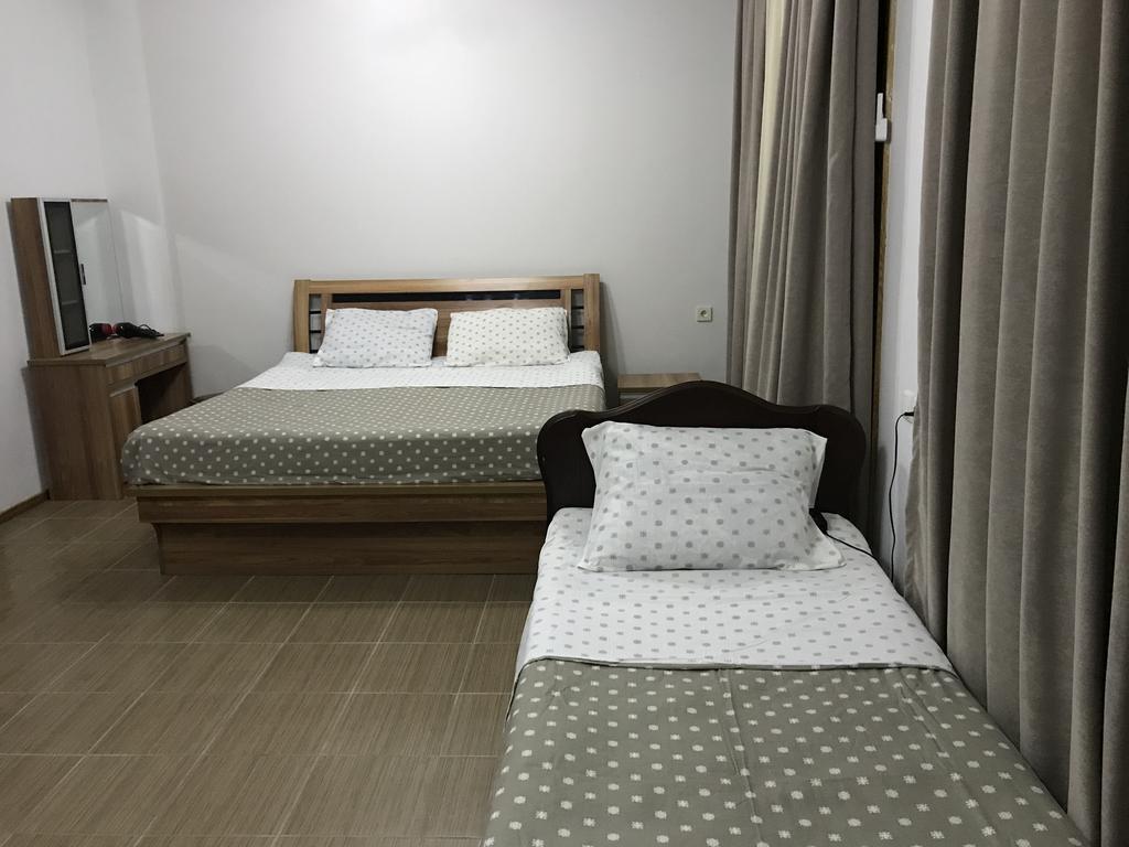 Smak Hotel Kobuleti Bagian luar foto