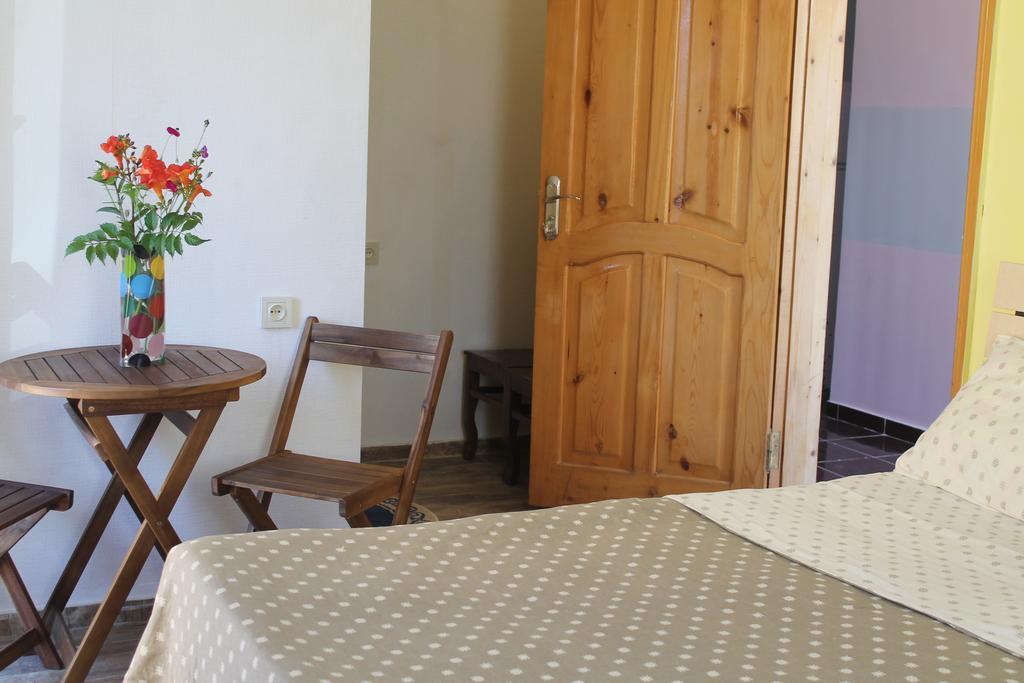 Smak Hotel Kobuleti Bagian luar foto