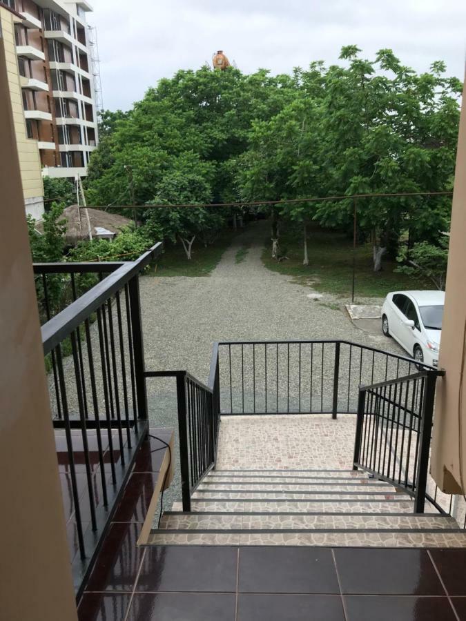 Smak Hotel Kobuleti Bagian luar foto